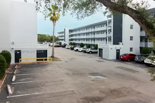 447 NE 195th, Miami, FL 33179 - Photo 4