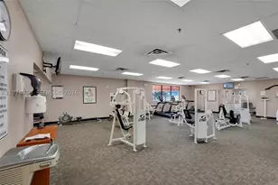 811 S Hollybrook, Pembroke Pines, FL 33025 - Photo 34