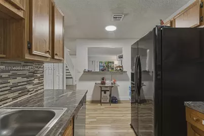 9853 Riverside #8-24, Coral Springs, FL 33071 - Photo 6