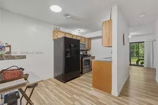 9853 Riverside, Coral Springs, FL 33071 - Photo 8