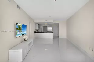18201 Collins, Sunny Isles Beach, FL 33160 - Photo 4