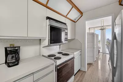 19355 Turnberry #17C, Aventura, FL 33180 - Photo 26