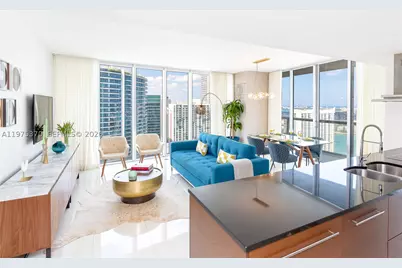 485 Brickell #4702, Miami, FL 33131 - Photo 2
