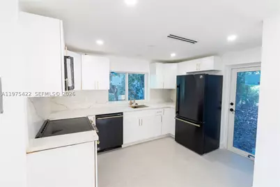 905 Tangier, Coral Gables, FL 33134 - Photo 4