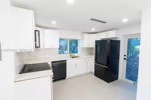 905 Tangier, Coral Gables, FL 33134 - Photo 4
