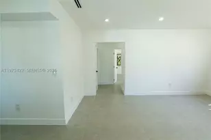 905 Tangier, Coral Gables, FL 33134 - Photo 10