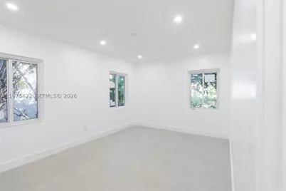 905 Tangier, Coral Gables, FL 33134 - Photo 8