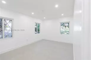 905 Tangier, Coral Gables, FL 33134 - Photo 8