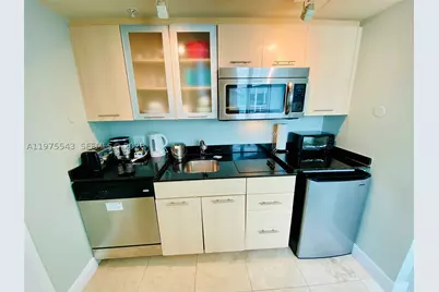 2670 E Sunrise #1402, Fort Lauderdale, FL 33304 - Photo 32