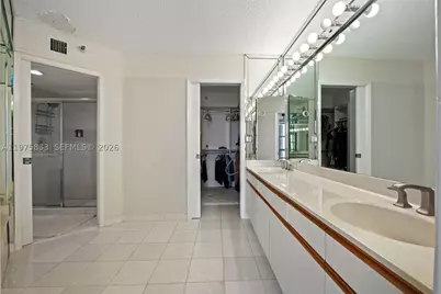 19101 NE 36th #1407, Aventura, FL 33180 - Photo 16