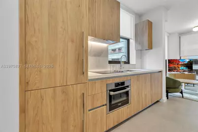 11 NE 6th #407, Miami, FL 33132 - Photo 8