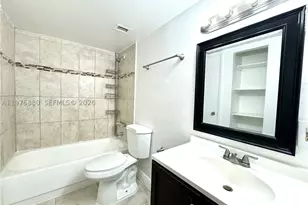 484 NW 165th St, Miami, FL 33169 - Photo 10