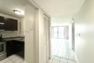 484 NW 165th St, Miami, FL 33169 - Photo 8