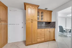 999 Brickell Bay, Miami, FL 33131 - Photo 12