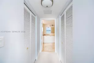 1800 N Bayshore, Miami, FL 33132 - Photo 14