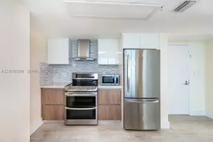 1800 N Bayshore, Miami, FL 33132 - Photo 8