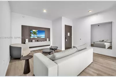 398 NE 5th #PH 4701, Miami, FL 33132 - Photo 20