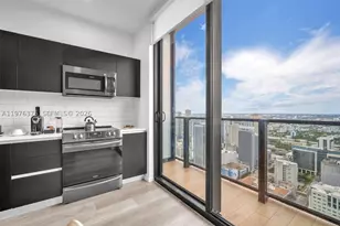 398 NE 5th, Miami, FL 33132 - Photo 16