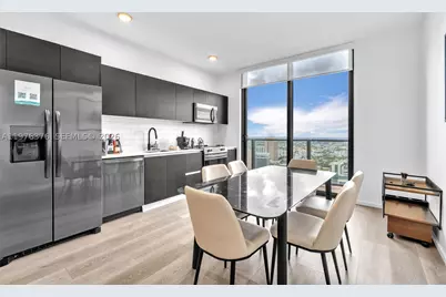 398 NE 5th #PH 4701, Miami, FL 33132 - Photo 2