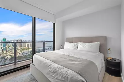 398 NE 5th #PH 4701, Miami, FL 33132 - Photo 26