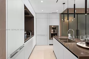 300 Biscayne Blvd, Miami, FL 33131 - Photo 8