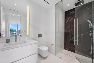 300 Biscayne Blvd, Miami, FL 33131 - Photo 20