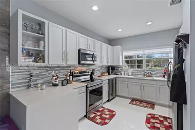 4301 Macarthur Palm, Greenacres, FL 33463 - Photo 6