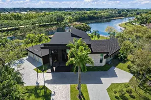 3560 Paddock, Weston, FL 33331 - Photo 2