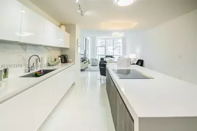 851 NE 1st #811, Miami, FL 33132 - Photo 18