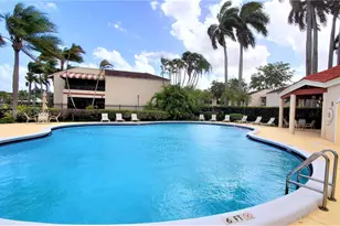 20025 NE 3rd, Miami, FL 33179 - Photo 16