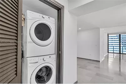 88 SW 7th #806, Miami, FL 33130 - Photo 48