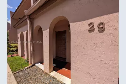 29 Seville #4-49, Davie, FL 33324 - Photo 2