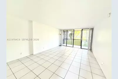 3301 N Country Club #106, Aventura, FL 33180 - Photo 4