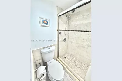 3301 N Country Club #106, Aventura, FL 33180 - Photo 8