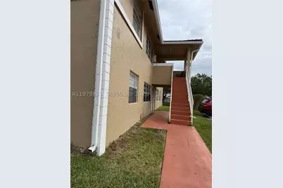 1001 Twin Lakes #29-D, Coral Springs, FL 33071 - Photo 2