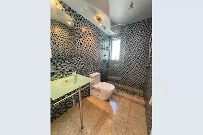 1340 Lincoln #705, Miami Beach, FL 33139 - Photo 2