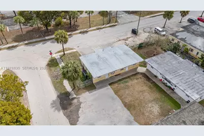 1101 SW 2nd, Homestead, FL 33030 - Photo 4