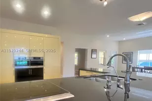 803 Vista Meadows, Weston, FL 33327 - Photo 8
