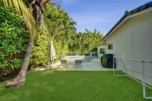 2301 NE 196th, Miami, FL 33180 - Photo 52