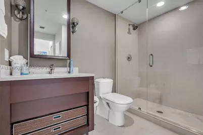 6899 Collins #2403, Miami Beach, FL 33141 - Photo 12