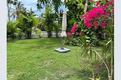 6910 Rue Notre Dame, Miami Beach, FL 33141 - Photo 16