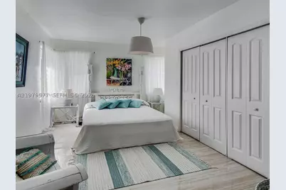 6910 Rue Notre Dame, Miami Beach, FL 33141 - Photo 14