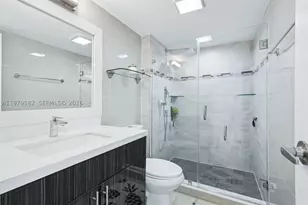 20379 W Country Club, Aventura, FL 33180 - Photo 12