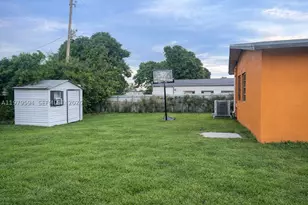 631 Jann, Opa Locka, FL 33054 - Photo 8