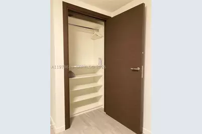 1000 Brickell #3807, Miami, FL 33131 - Photo 20