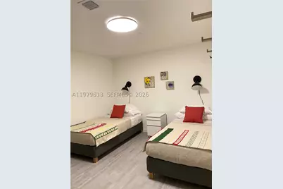 1000 Brickell #3807, Miami, FL 33131 - Photo 18