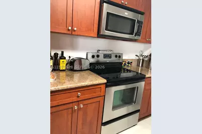 36 NW 6th #801, Miami, FL 33128 - Photo 6