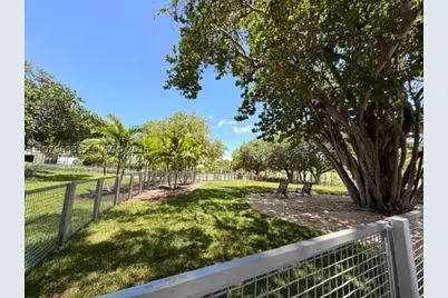 2445 Lake Pancoast #7, Miami Beach, FL 33140 - Photo 34