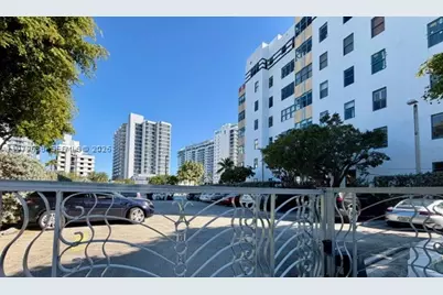 2445 Lake Pancoast #7, Miami Beach, FL 33140 - Photo 4