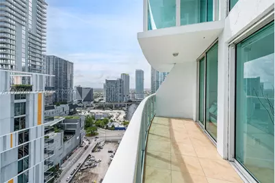 41 SE 5th #1508, Miami, FL 33131 - Photo 4